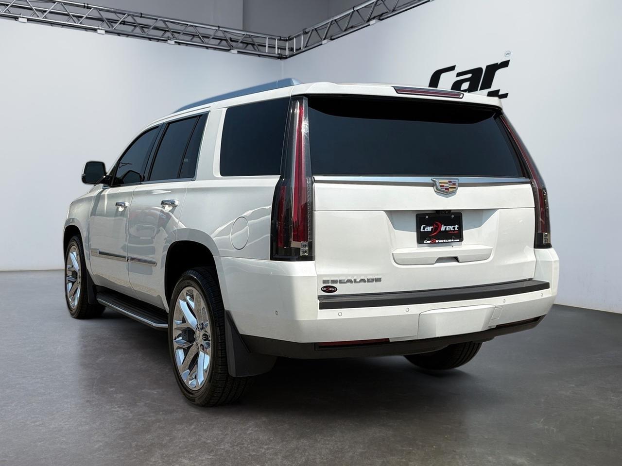2018 Cadillac Escalade Premium Luxury, POWER LIFTGATE, HEADS-UP DISPLAY, 360 BACKUP CAMERA, SUNROOF, POWER 3RD ROW, RUNNING BOARDS, BLIND SPOT, LANE KEEP ASSIST, HEATED & A/C SEATS, APPLE CARPLAY/ANDROID AUTO, DVD ENTERTAINMENT, LOW MILES, RIDE IN LUXURY! Virginia Beach VA