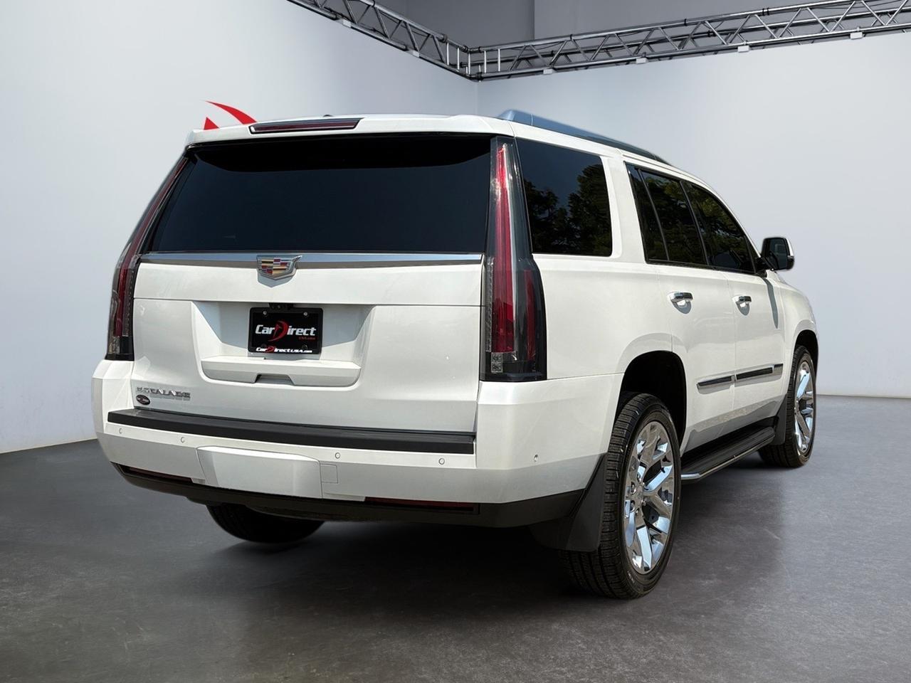 2018 Cadillac Escalade Premium Luxury, POWER LIFTGATE, HEADS-UP DISPLAY, 360 BACKUP CAMERA, SUNROOF, POWER 3RD ROW, RUNNING BOARDS, BLIND SPOT, LANE KEEP ASSIST, HEATED & A/C SEATS, APPLE CARPLAY/ANDROID AUTO, DVD ENTERTAINMENT, LOW MILES, RIDE IN LUXURY! Virginia Beach VA