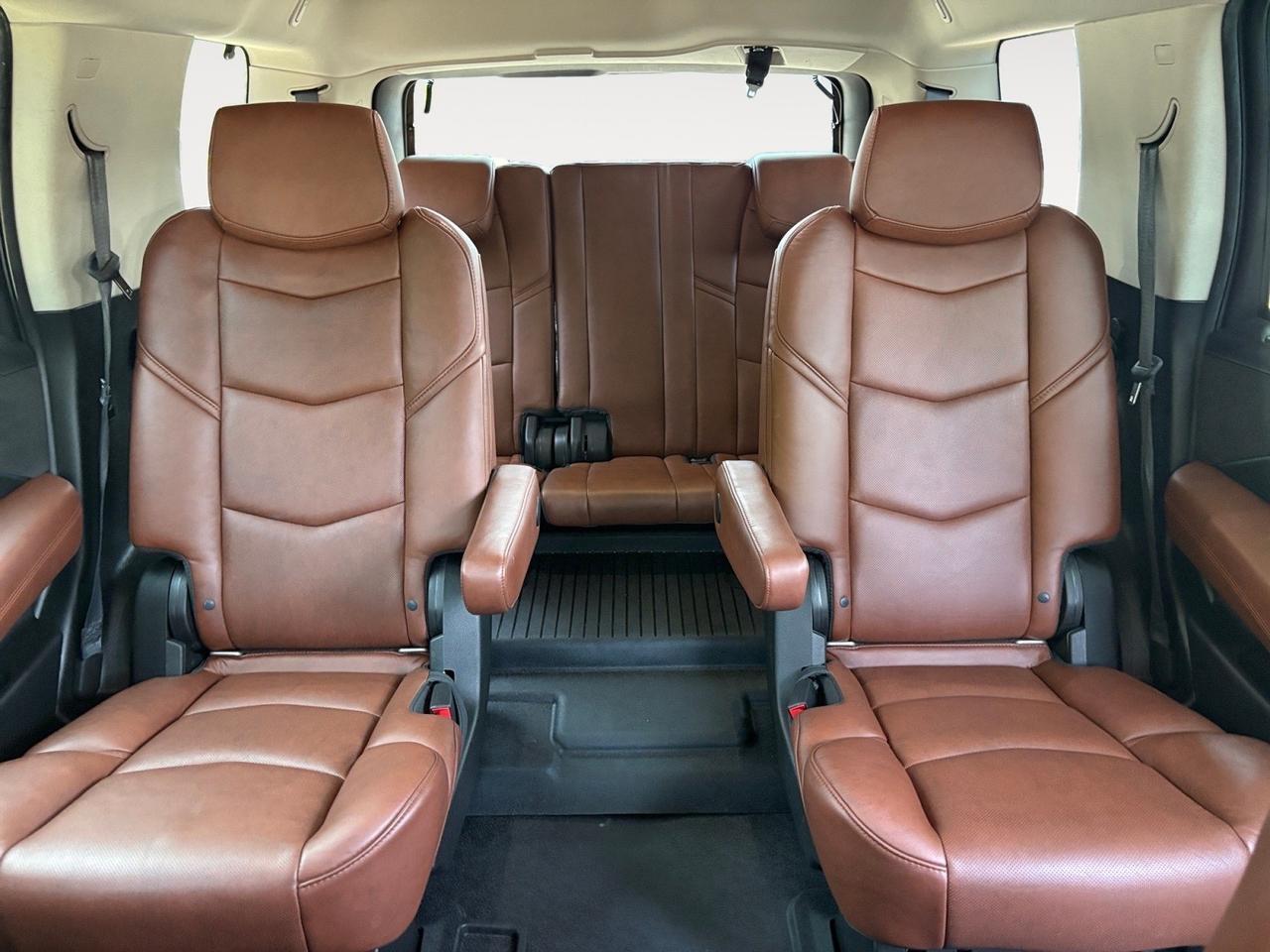 2018 Cadillac Escalade Premium Luxury, POWER LIFTGATE, HEADS-UP DISPLAY, 360 BACKUP CAMERA, SUNROOF, POWER 3RD ROW, RUNNING BOARDS, BLIND SPOT, LANE KEEP ASSIST, HEATED & A/C SEATS, APPLE CARPLAY/ANDROID AUTO, DVD ENTERTAINMENT, LOW MILES, RIDE IN LUXURY! Virginia Beach VA