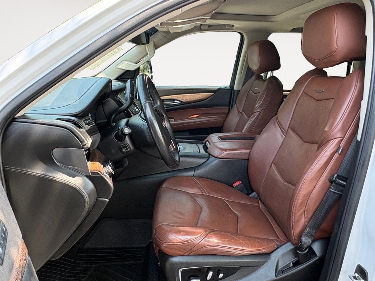 2018 Cadillac Escalade Premium Luxury, POWER LIFTGATE, HEADS-UP DISPLAY, 360 BACKUP CAMERA, SUNROOF, POWER 3RD ROW, RUNNING BOARDS, BLIND SPOT, LANE KEEP ASSIST, HEATED & A/C SEATS, APPLE CARPLAY/ANDROID AUTO, DVD ENTERTAINMENT, LOW MILES, RIDE IN LUXURY! Virginia Beach VA
