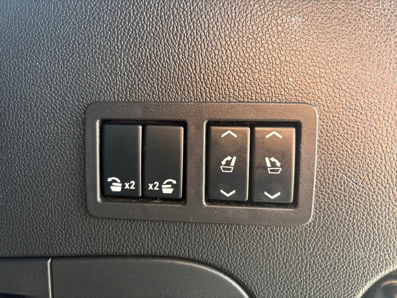 2018 Cadillac Escalade Premium Luxury, POWER LIFTGATE, HEADS-UP DISPLAY, 360 BACKUP CAMERA, SUNROOF, POWER 3RD ROW, RUNNING BOARDS, BLIND SPOT, LANE KEEP ASSIST, HEATED & A/C SEATS, APPLE CARPLAY/ANDROID AUTO, DVD ENTERTAINMENT, LOW MILES, RIDE IN LUXURY! Virginia Beach VA