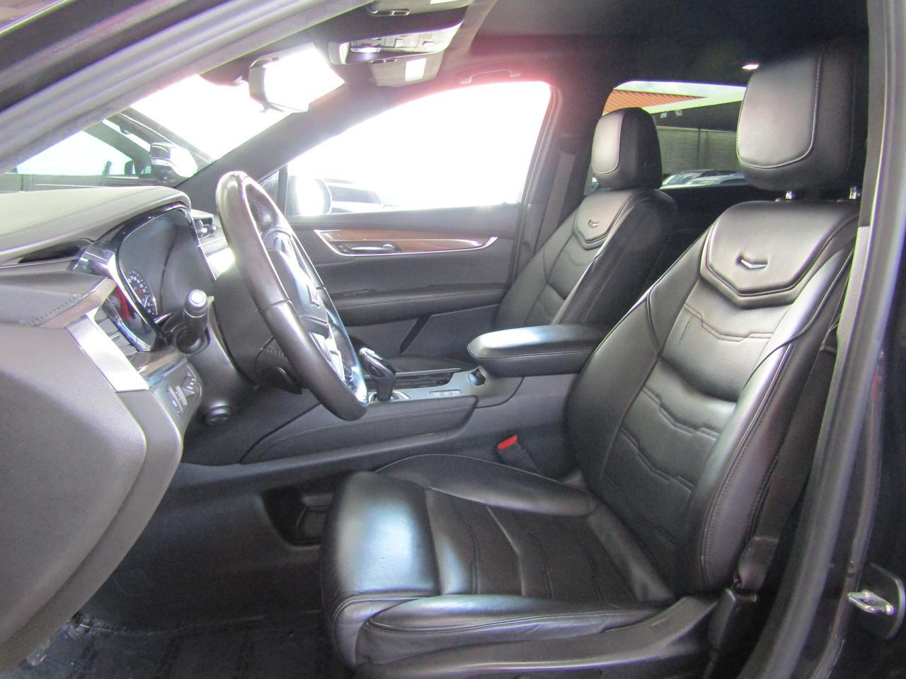 2018 Cadillac XT5 AWD 4dr Platinum Grand Prairie TX