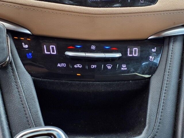 2018 Cadillac XT5 Platinum AWD  TX