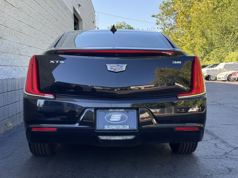 2018 Cadillac XTS Livery Package Willow Grove PA