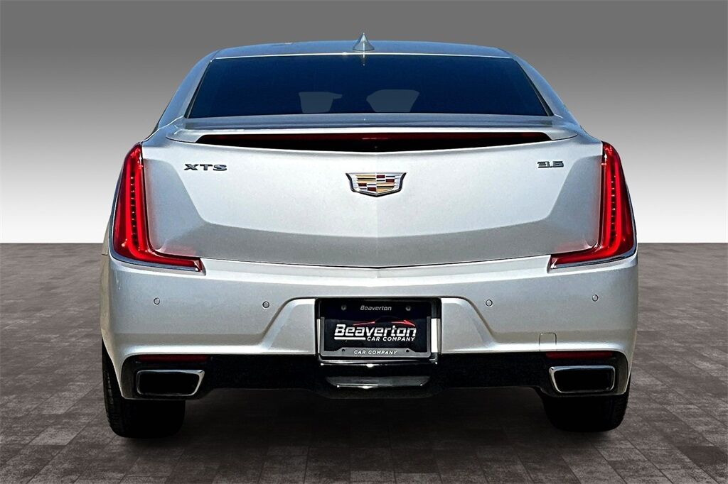2018 Cadillac XTS Luxury OR
