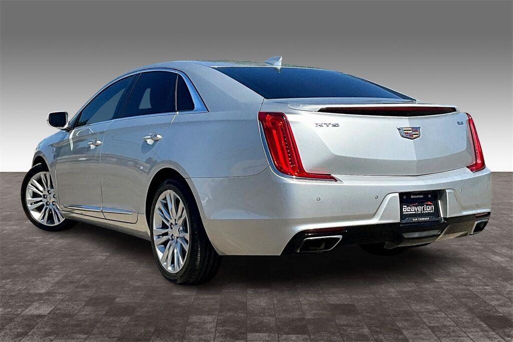 2018 Cadillac XTS Luxury OR