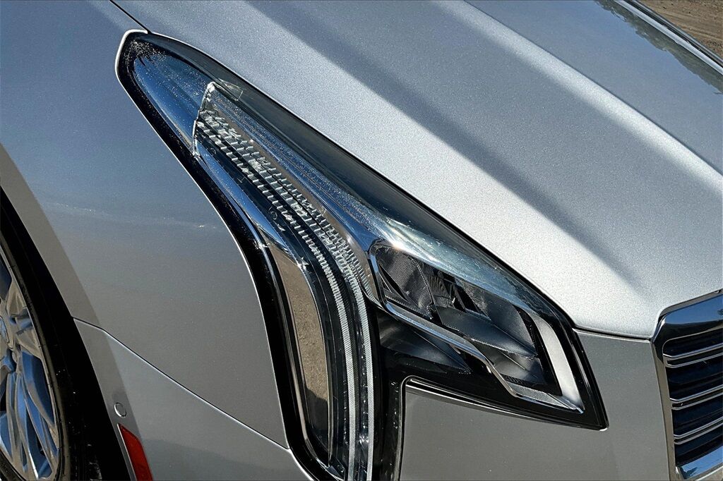 2018 Cadillac XTS Luxury OR