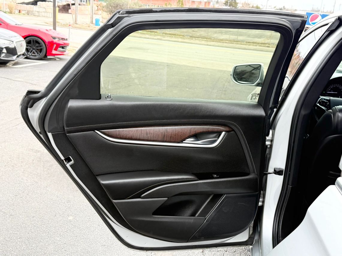 2018 Cadillac XTS Luxury Sedan 4D Cincinnati OH