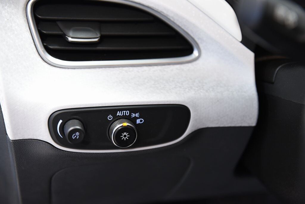 2018 Chevrolet Bolt EV LT Akron OH