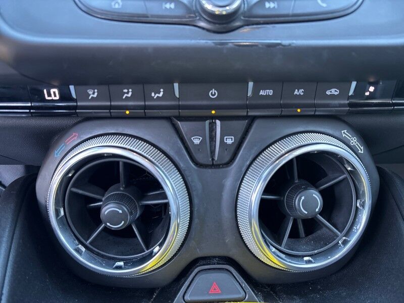 2018 Chevrolet Camaro 1LT V6 w/RS PKG. WHEELS. SUNROOF. Seffner FL