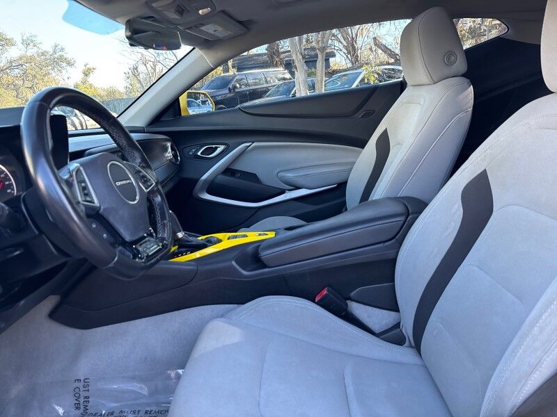 2018 Chevrolet Camaro 1LT V6 w/RS PKG. WHEELS. SUNROOF. Seffner FL