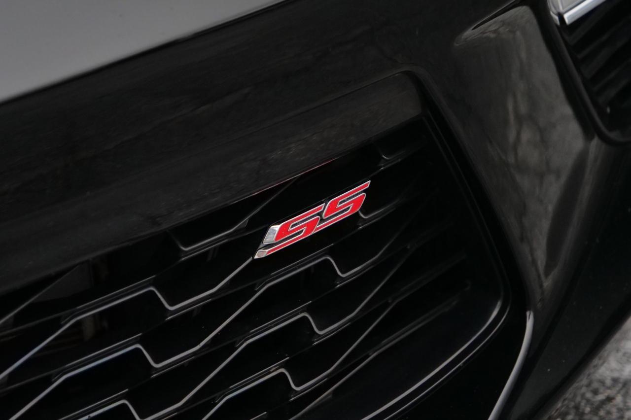 2018 Chevrolet Camaro 2SS / Manual / 1LE Suspension Handling PKG / 6.2L V8! Lincolnton NC