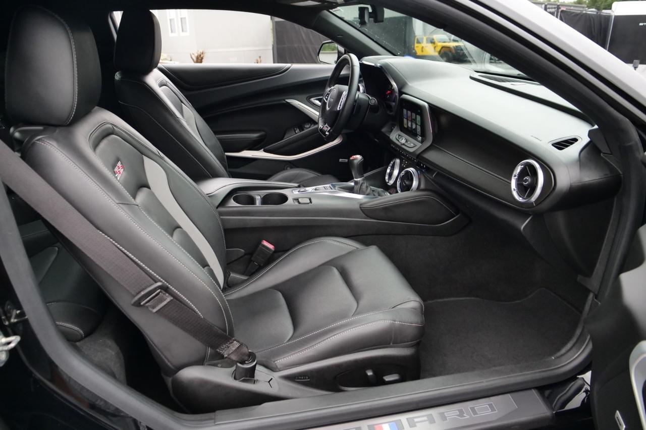 2018 Chevrolet Camaro 2SS / Manual / 1LE Suspension Handling PKG / 6.2L V8! Lincolnton NC