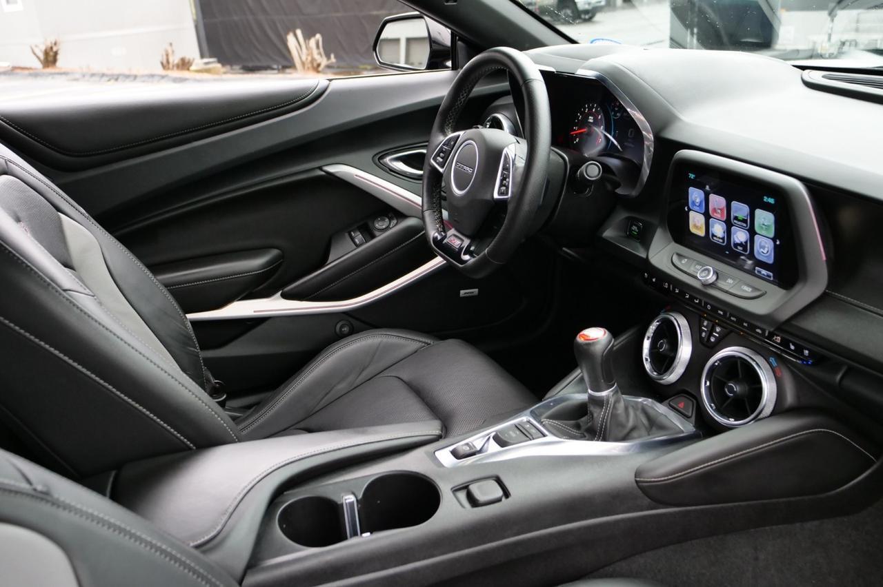 2018 Chevrolet Camaro 2SS / Manual / 1LE Suspension Handling PKG / 6.2L V8! Lincolnton NC