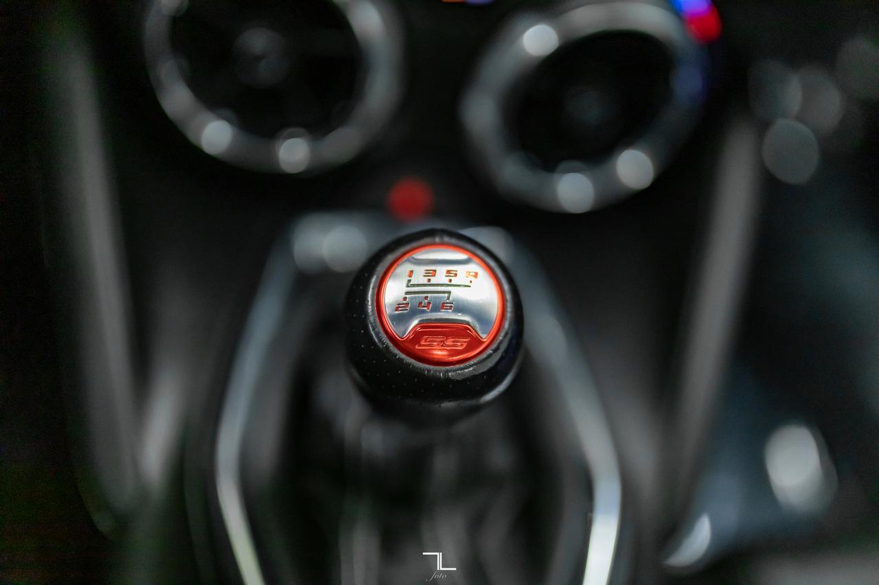 2018 Chevrolet Camaro 2SS Manual Leather Roof Nav BCam Red Deer AB