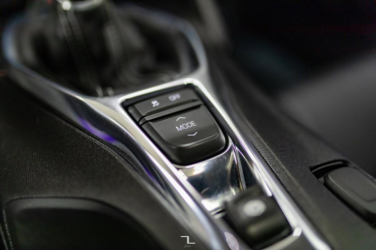 2018 Chevrolet Camaro 2SS Manual Leather Roof Nav BCam Red Deer AB