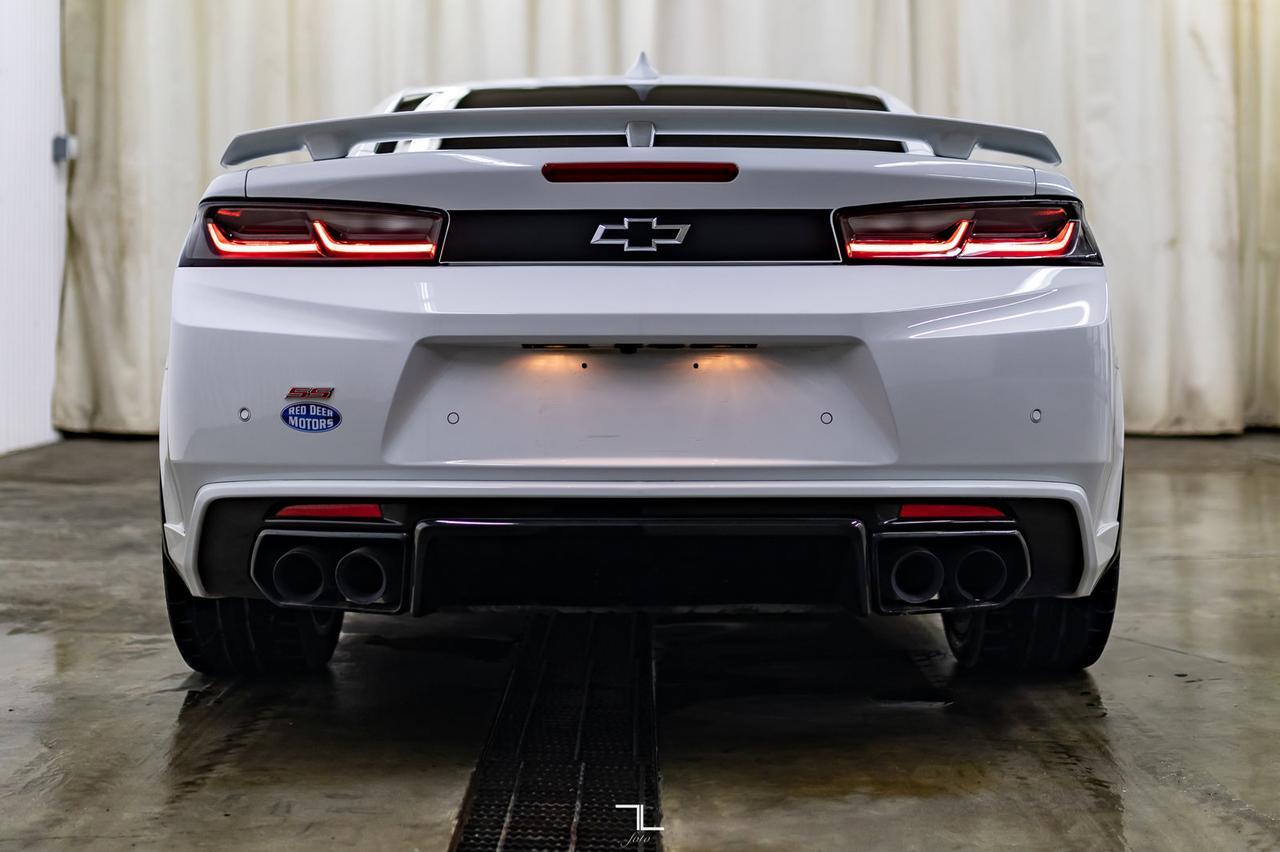 2018 Chevrolet Camaro 2SS Manual Leather Roof Nav BCam Red Deer AB