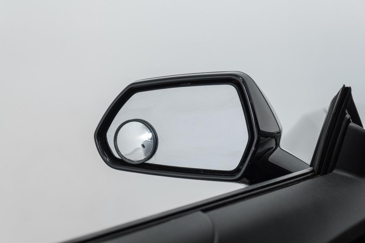 2018 Chevrolet Camaro LT AUTOMATIC REAR CAMERA KEYLESS START BLUETOOTH PADDLE SHIFTERS Carrollton TX