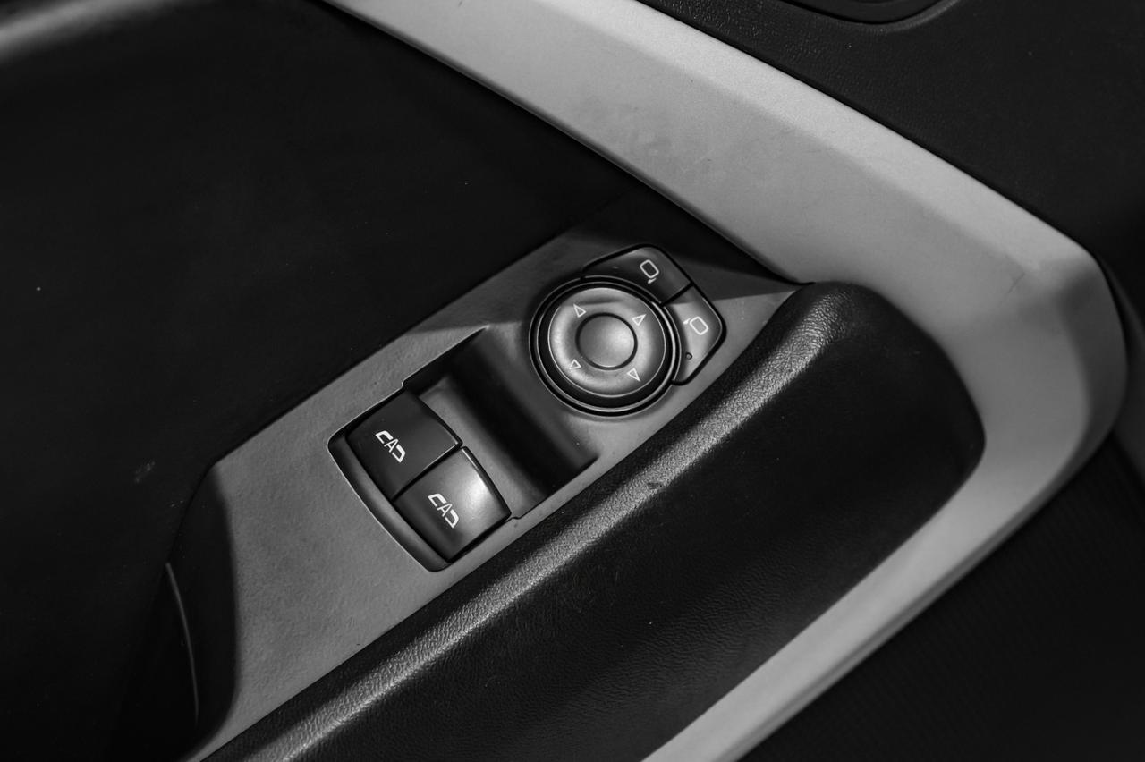 2018 Chevrolet Camaro LT AUTOMATIC RS PKG SUNROOF REAR CAMERA KEYLESS START BLUETOOTH Carrollton TX