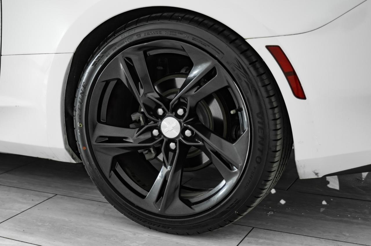 2018 Chevrolet Camaro LT AUTOMATIC RS PKG SUNROOF REAR CAMERA KEYLESS START BLUETOOTH Carrollton TX