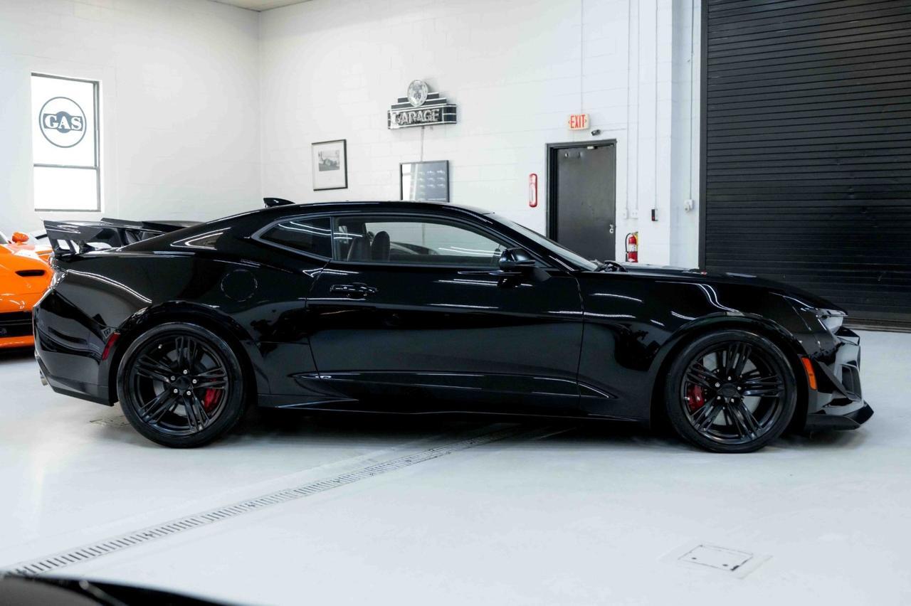 2018 Chevrolet Camaro ZL1 1LE photo 10