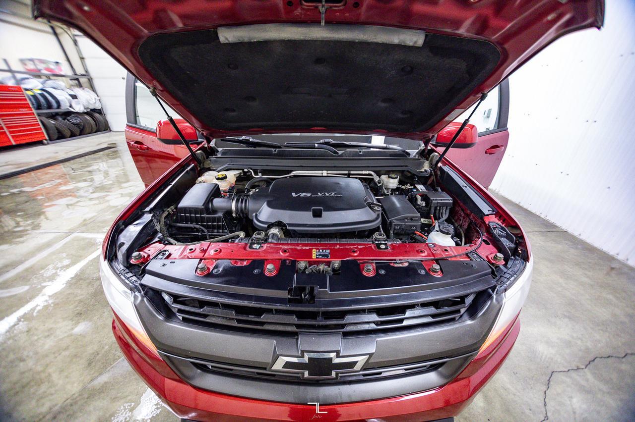 2018 Chevrolet Colorado 4x4 Crew Cab Z71 Leather Nav BCam Red Deer AB