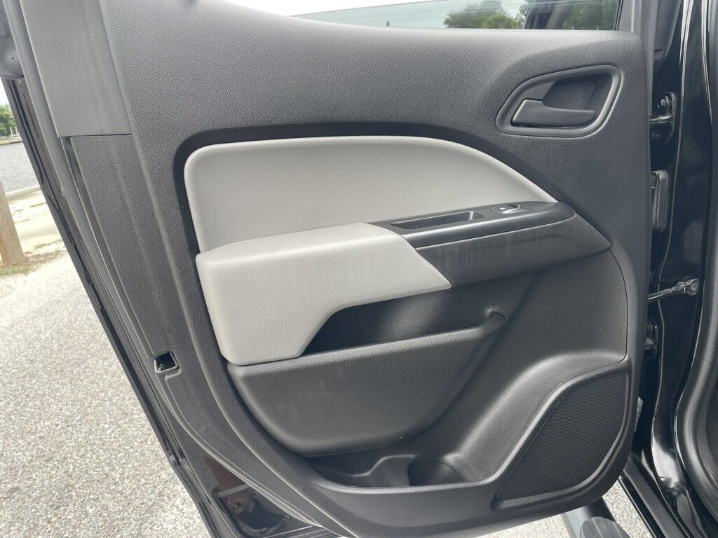 2018 Chevrolet Colorado ALLOY WHEELS~RUNNING BOARDS~BED LINER~TONNEUA COVER~ONLIUNE FINANCE AND SHIPPING AVAILABLE!!!!! Sarasota FL