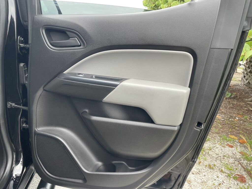 2018 Chevrolet Colorado ALLOY WHEELS~RUNNING BOARDS~BED LINER~TONNEUA COVER~ONLIUNE FINANCE AND SHIPPING AVAILABLE!!!!! Sarasota FL