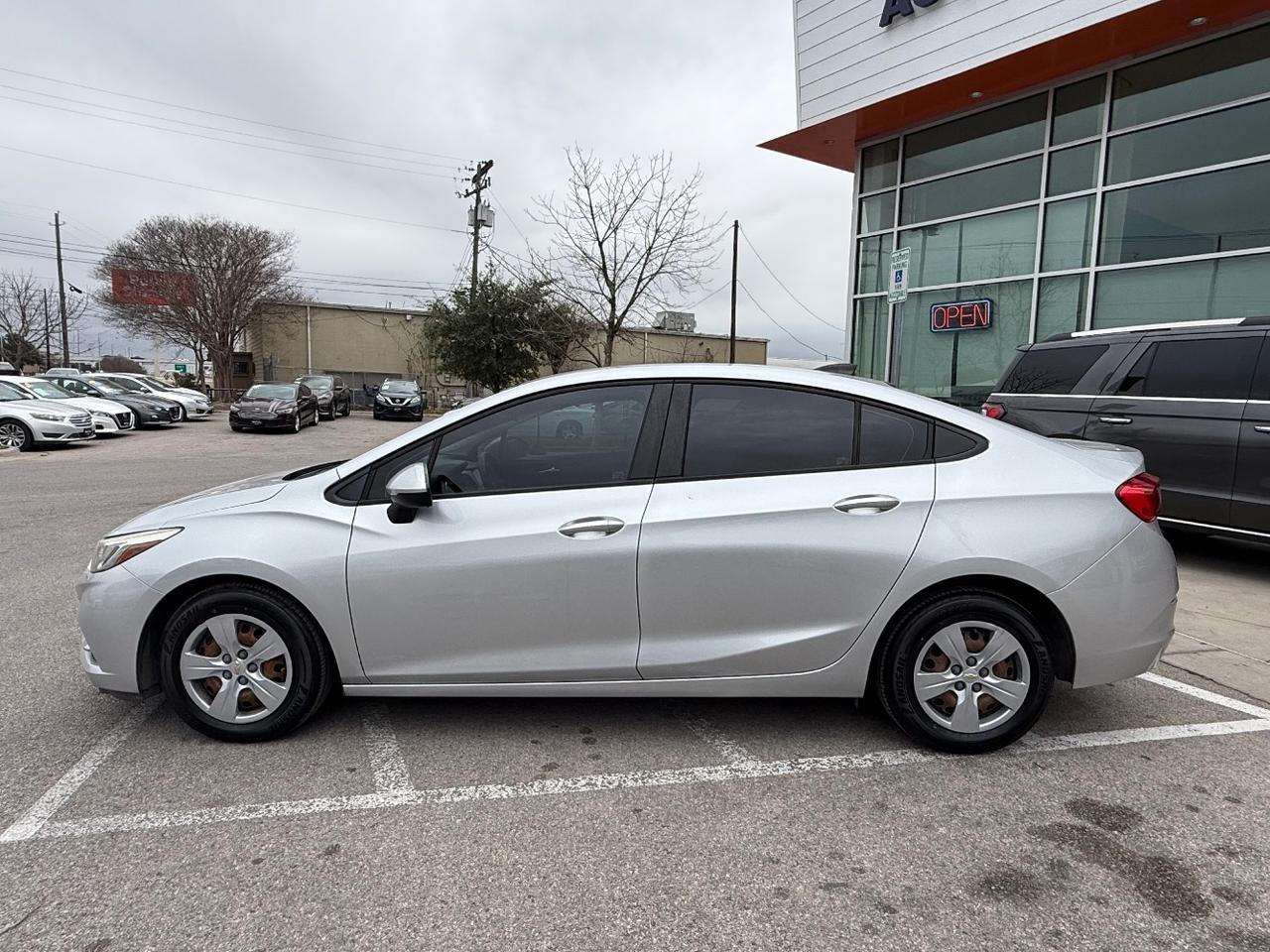 2018 Chevrolet Cruze LS Auto