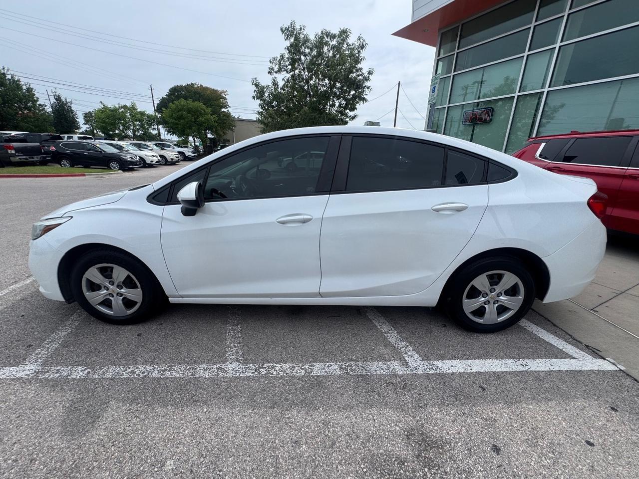 2018 Chevrolet Cruze LS Auto