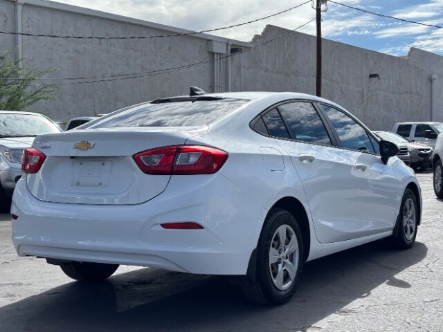 2018 Chevrolet Cruze LS Auto