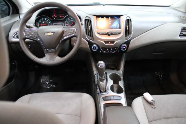 2018 Chevrolet Cruze LT Auto