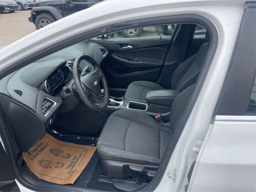 2018 Chevrolet Cruze LT Auto Redford MI