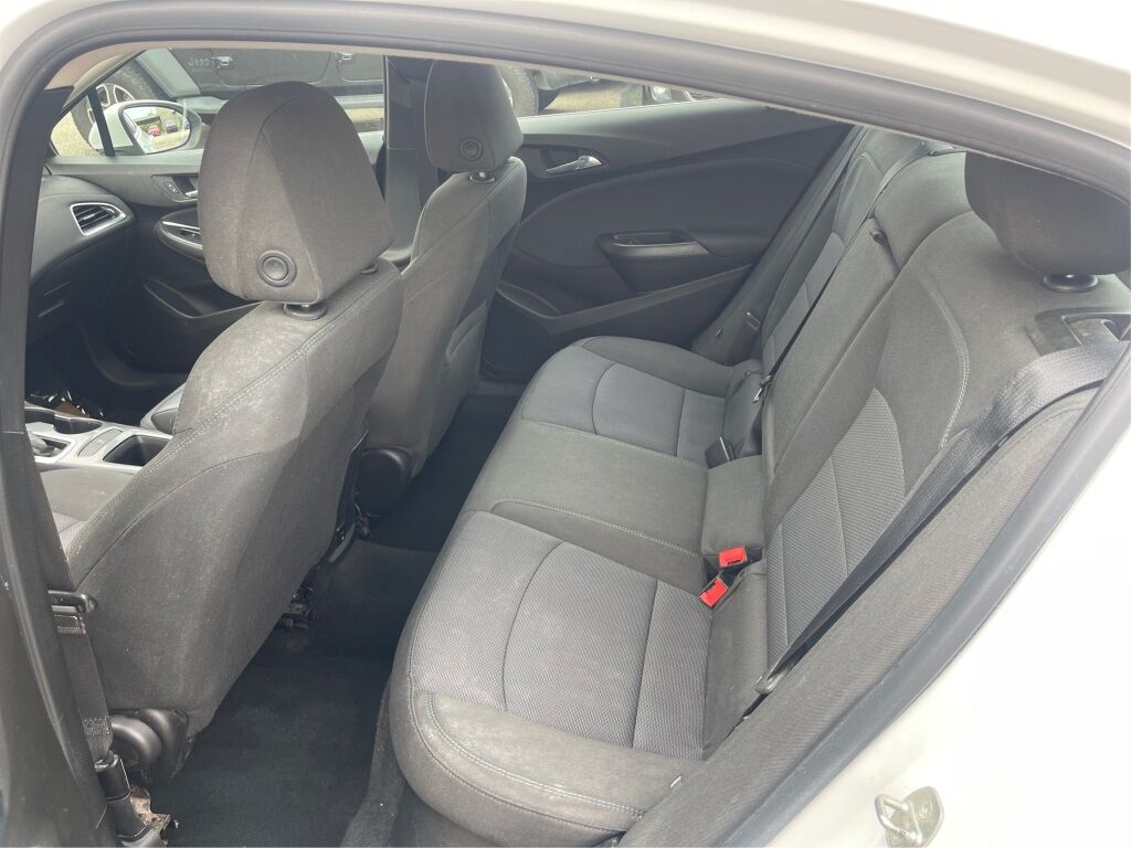 2018 Chevrolet Cruze LT Auto Redford MI