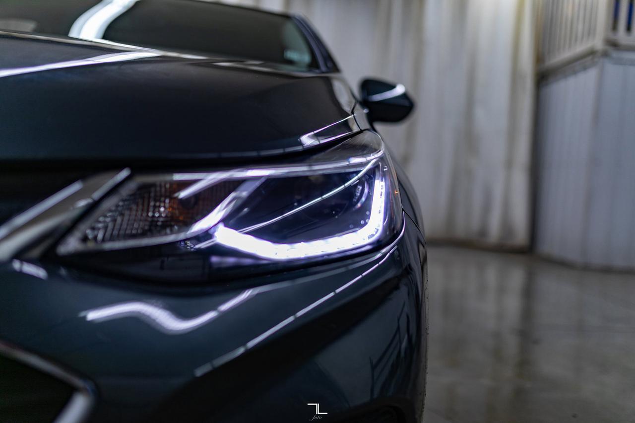 2018 Chevrolet Cruze LT Hatchback Roof BCam Red Deer AB