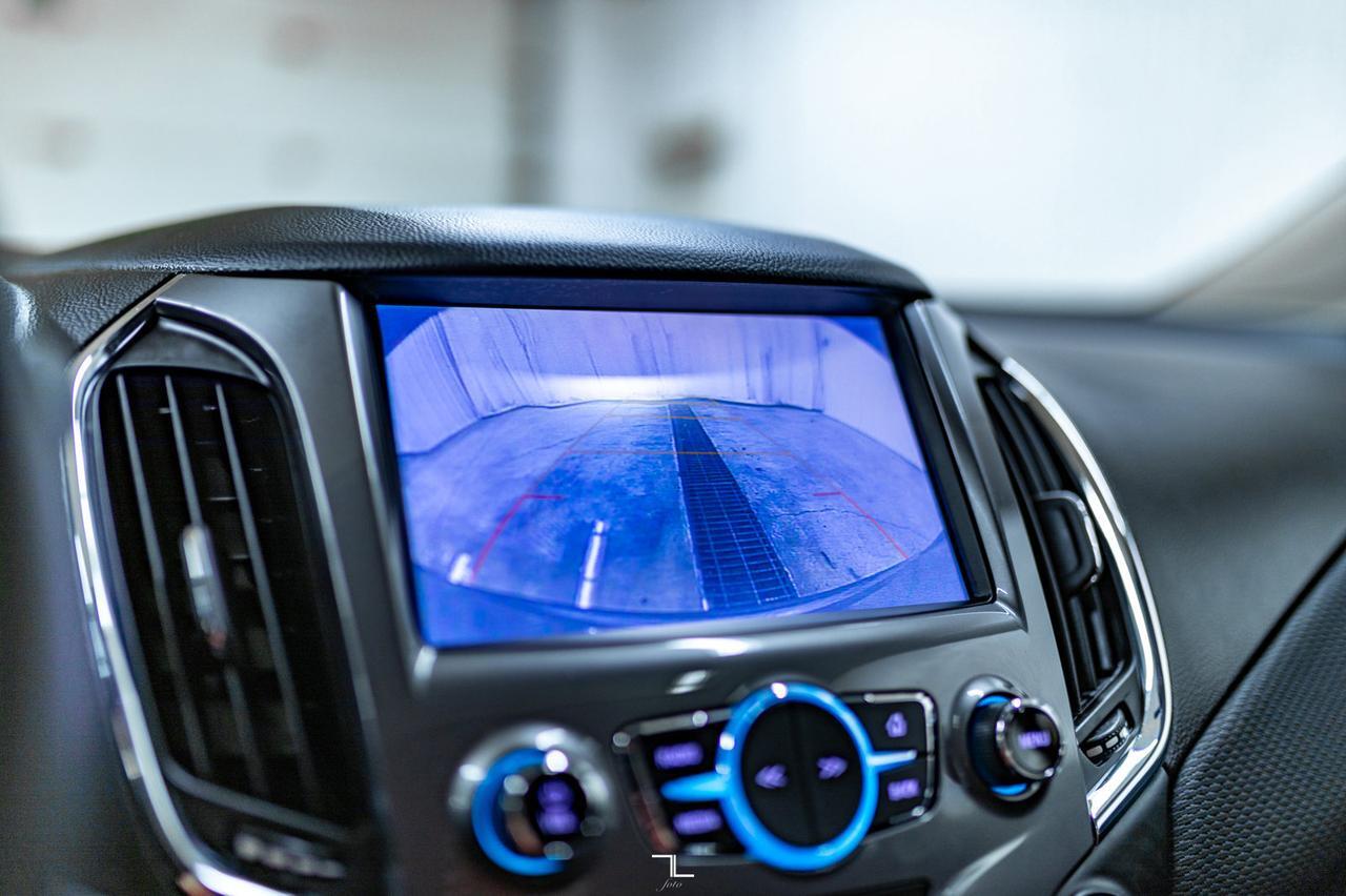 2018 Chevrolet Cruze LT Hatchback Roof BCam Red Deer AB