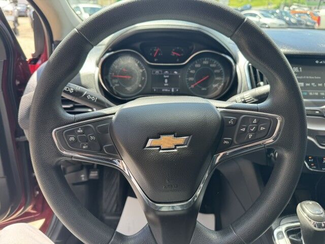 2018 Chevrolet Cruze LT - Photo 13
