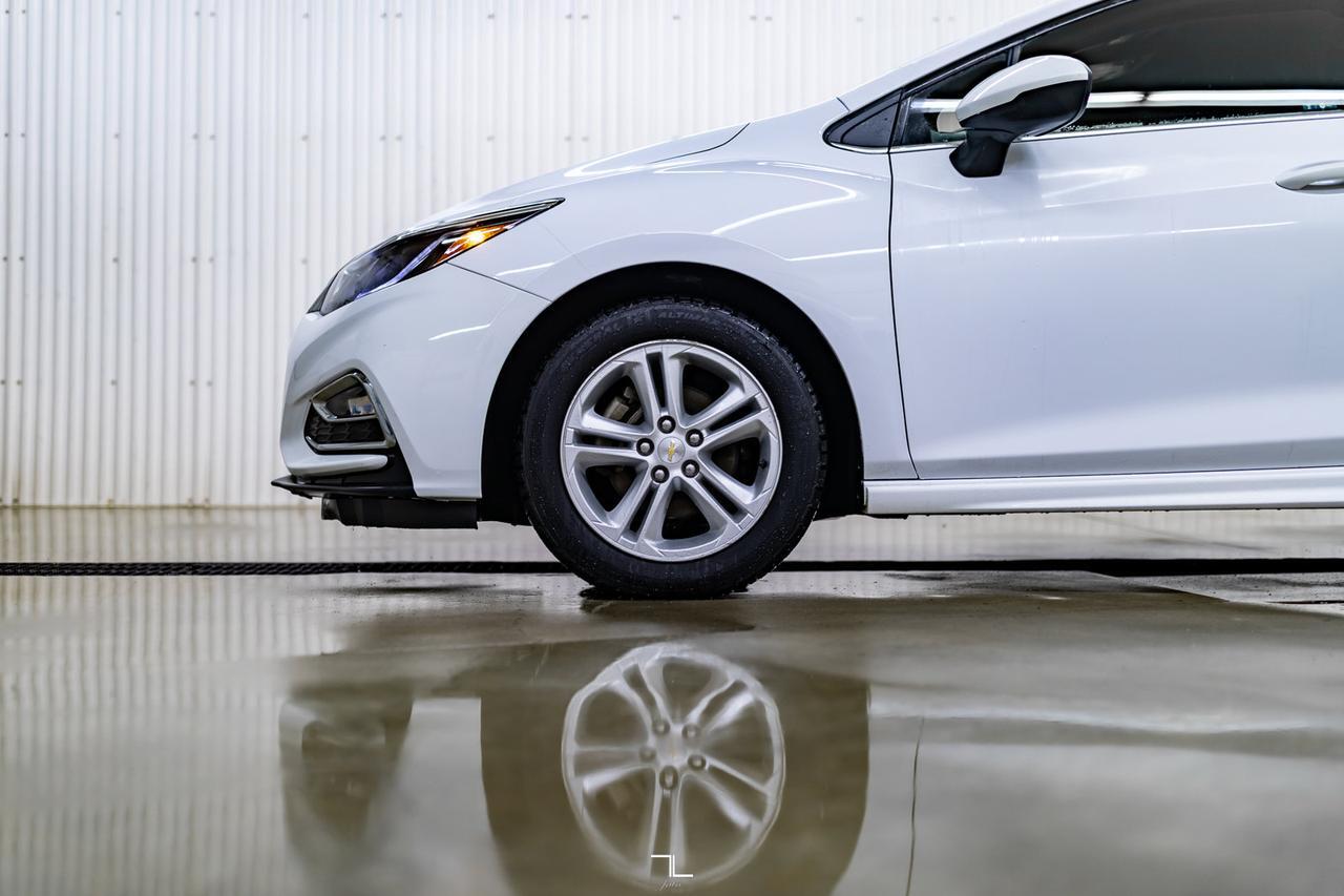 2018 Chevrolet Cruze LT RS BCam Red Deer AB
