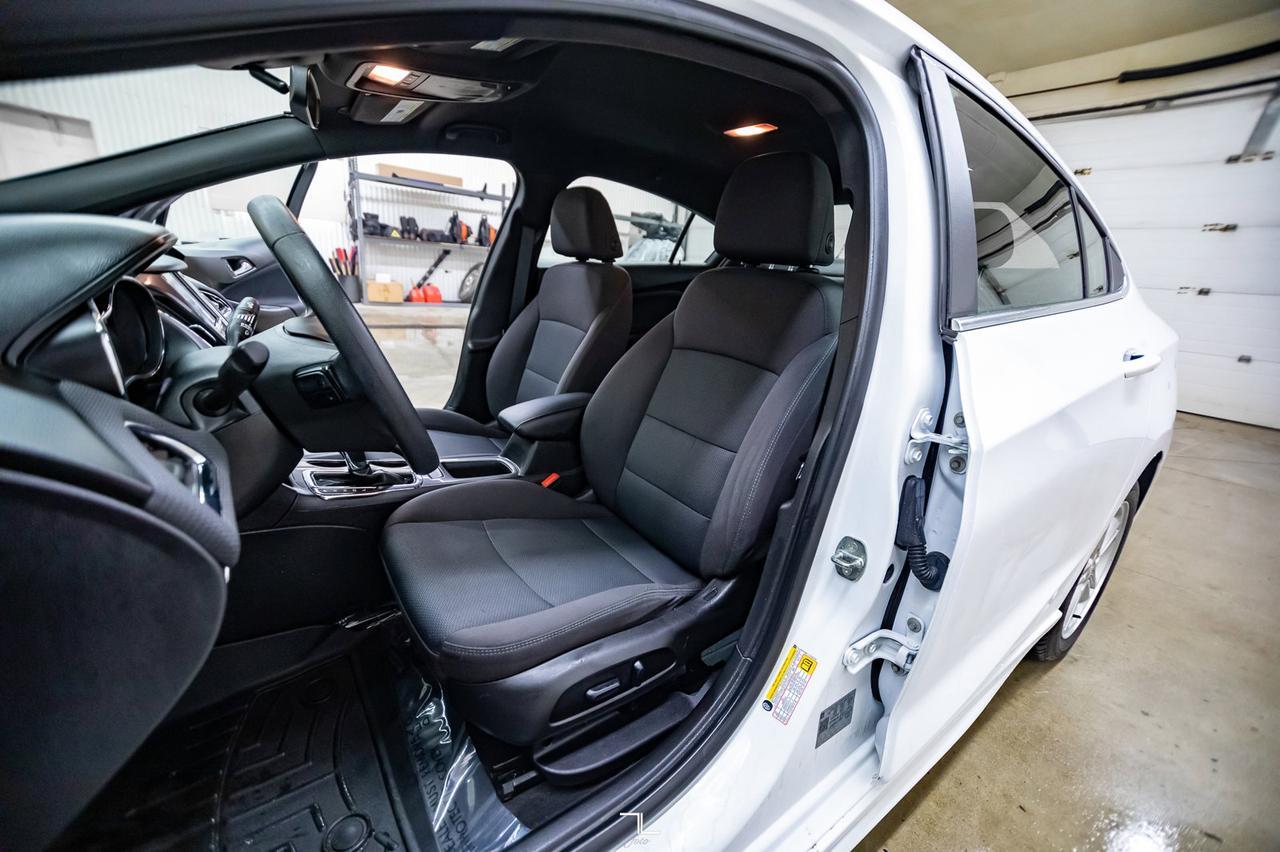 2018 Chevrolet Cruze LT RS BCam Red Deer AB