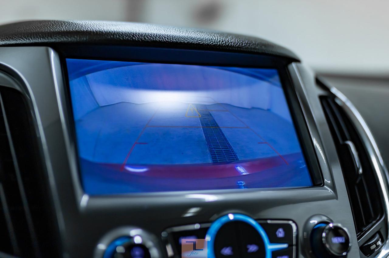 2018 Chevrolet Cruze LT Roof BCam Red Deer AB