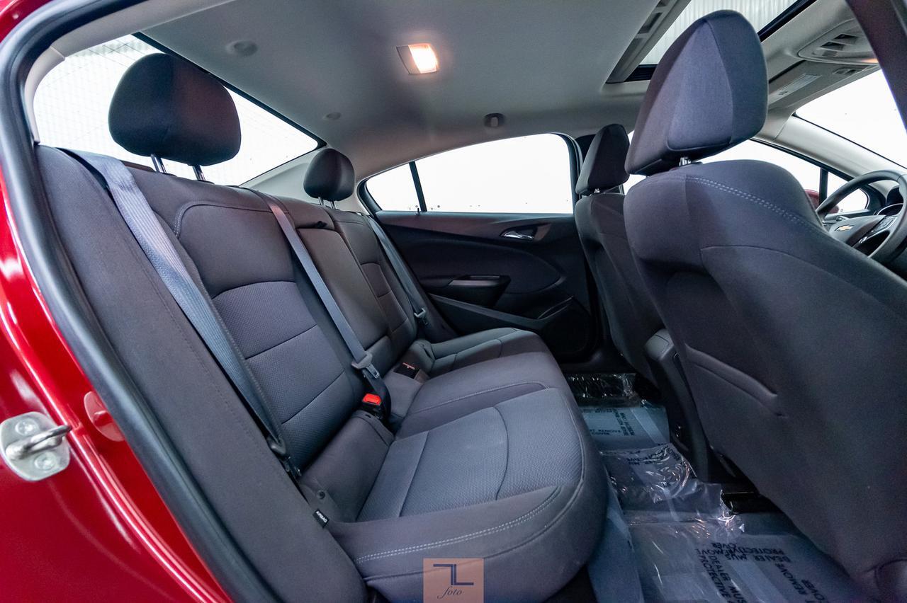 2018 Chevrolet Cruze LT Roof BCam Red Deer AB