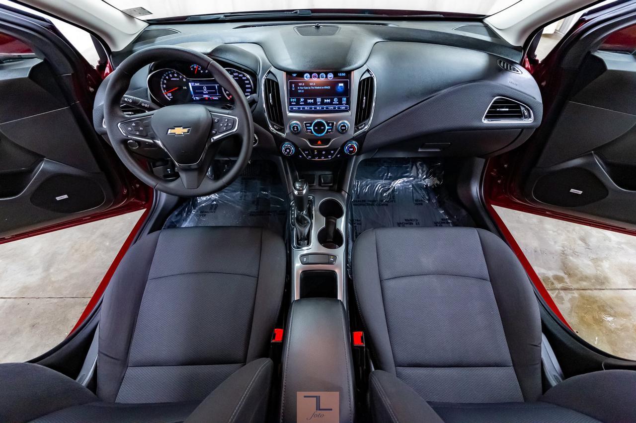 2018 Chevrolet Cruze LT Roof BCam Red Deer AB