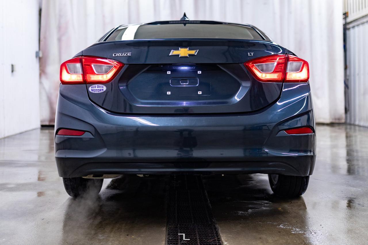 2018 Chevrolet Cruze LT Roof BCam Red Deer AB