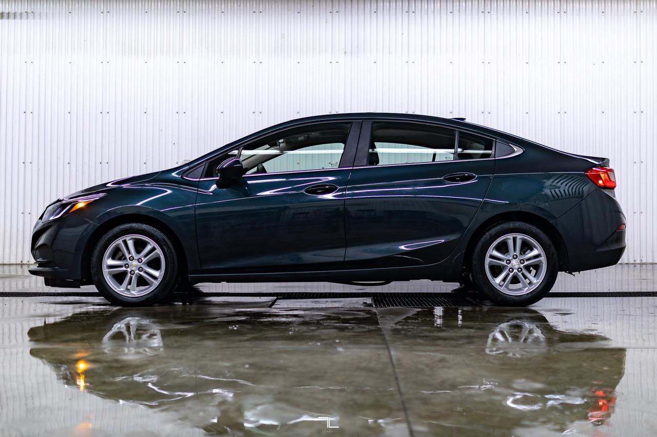 2018 Chevrolet Cruze LT Roof BCam Red Deer AB