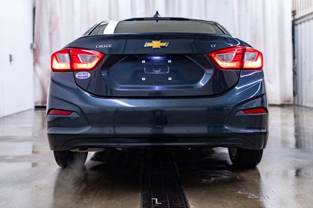 2018 Chevrolet Cruze LT Roof BCam Red Deer AB