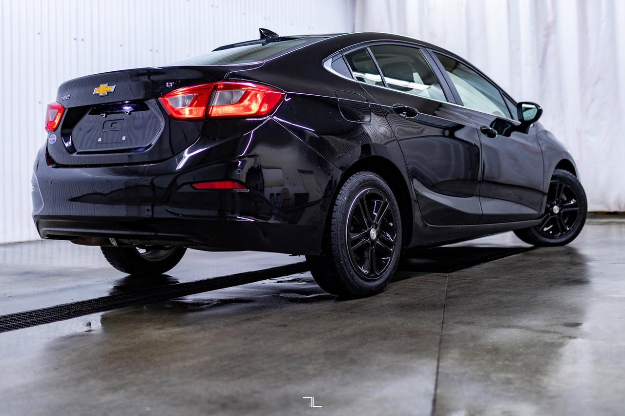 2018 Chevrolet Cruze LT Roof BCam Red Deer AB