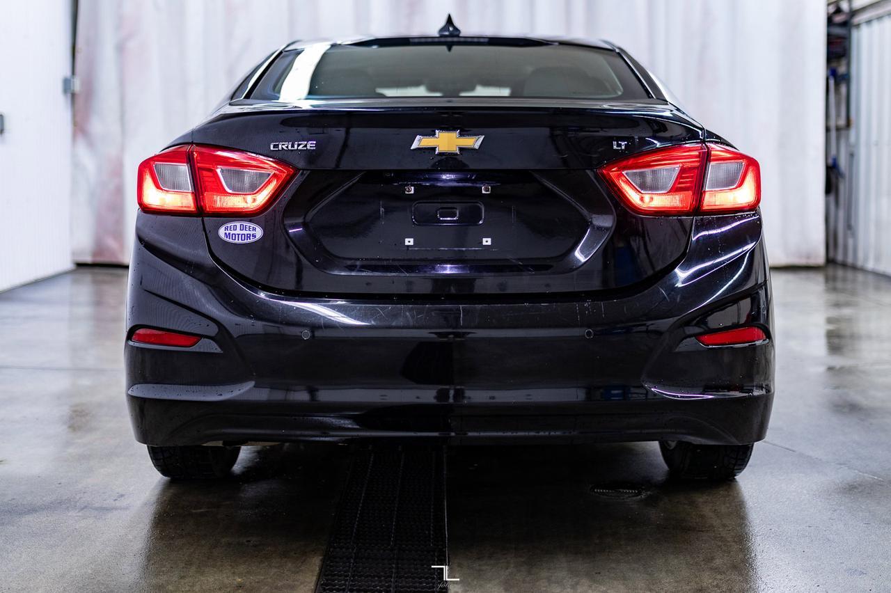2018 Chevrolet Cruze LT Roof BCam Red Deer AB