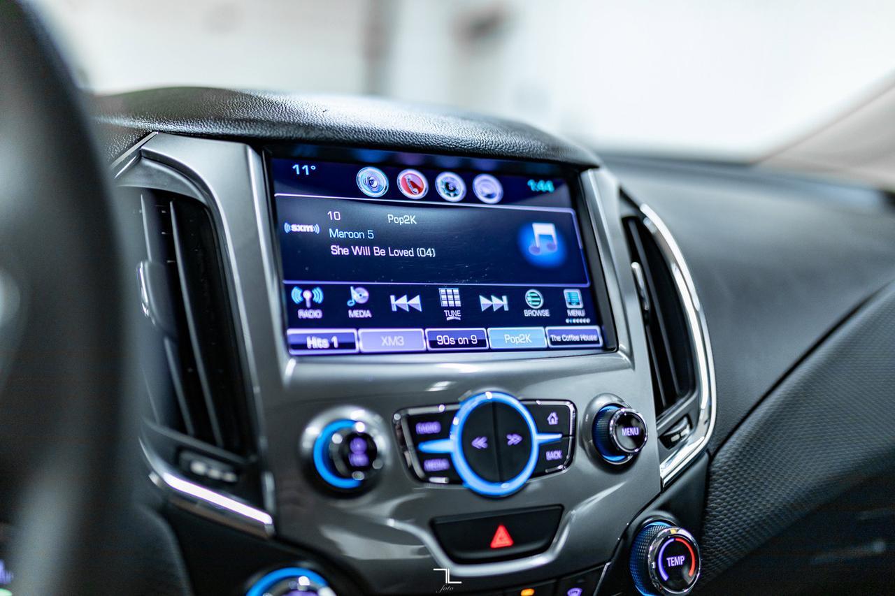 2018 Chevrolet Cruze LT Roof BCam Red Deer AB