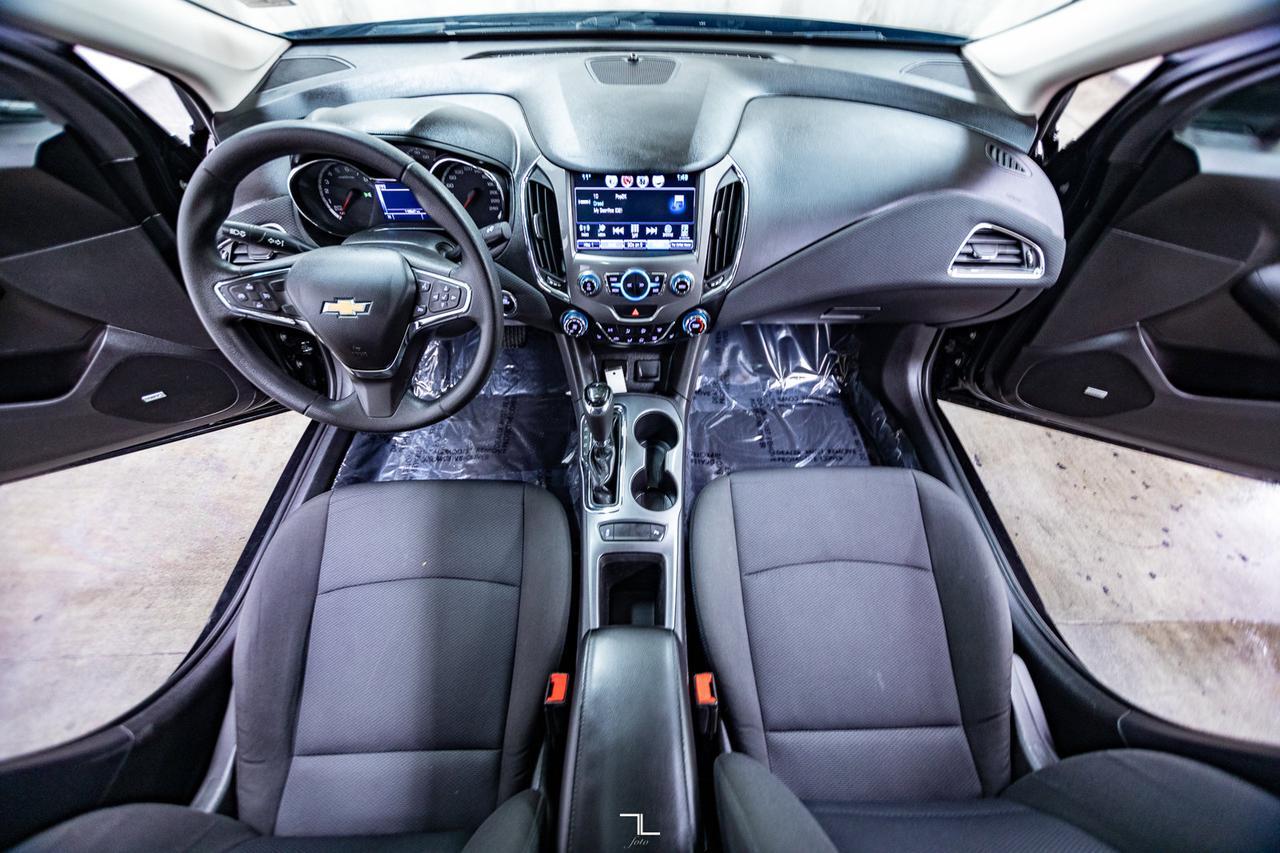 2018 Chevrolet Cruze LT Roof BCam Red Deer AB