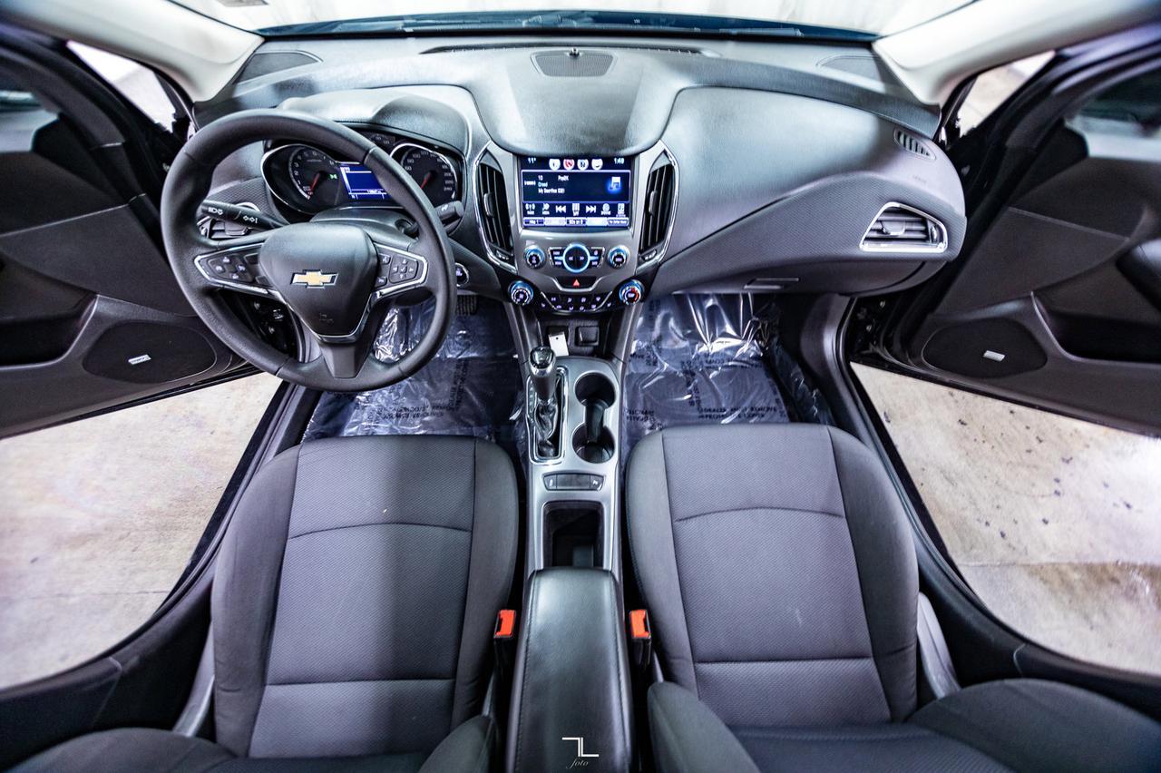 2018 Chevrolet Cruze LT Roof BCam Red Deer AB